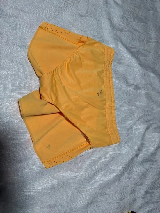 Athleta Women's Yellow Active Shorts - Lightweight Summer Running Shorts size M - Picture 10 of 13